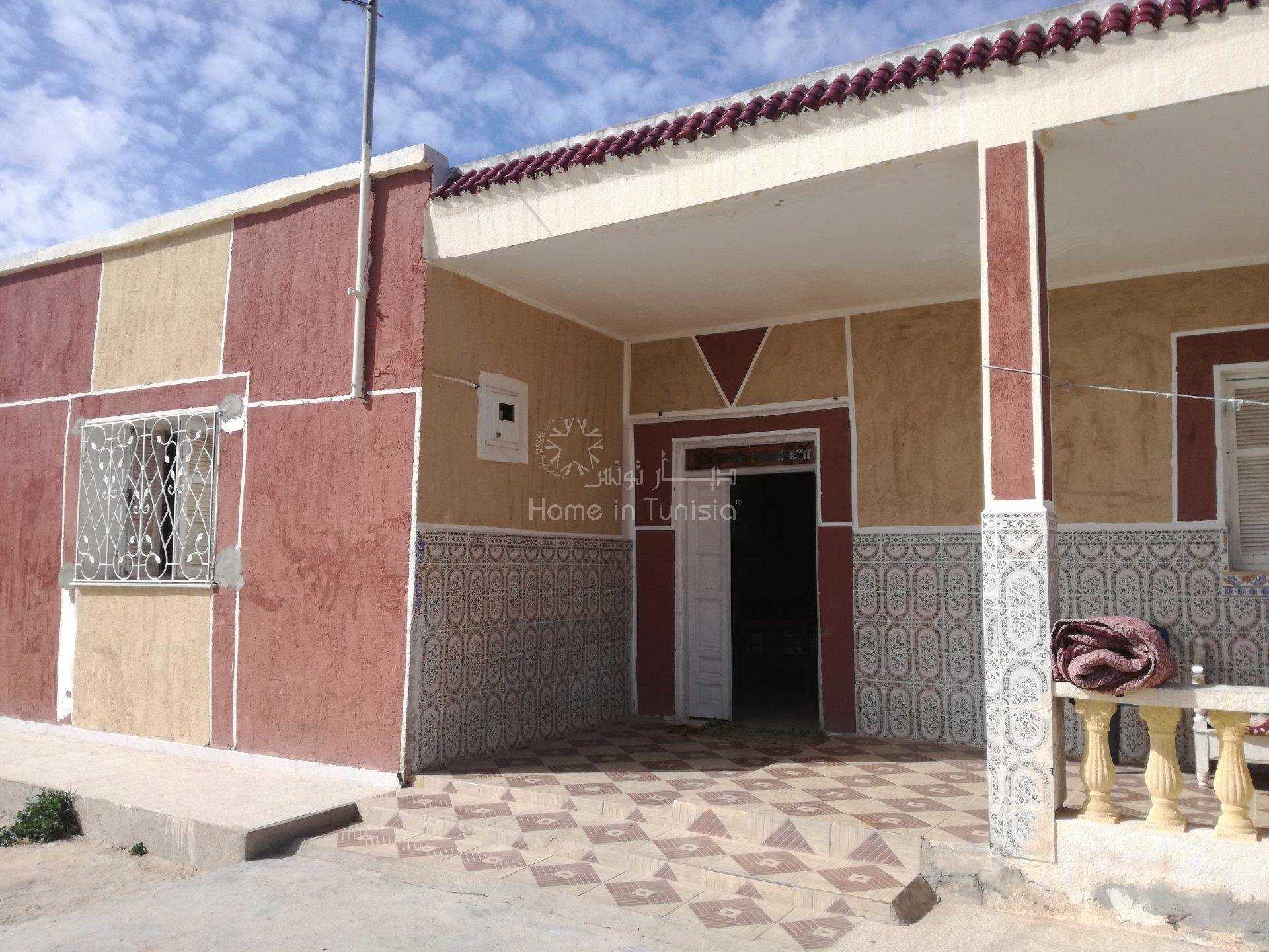 σπίτι σε Σίντι Μπου Αλί, Sousse 10040169