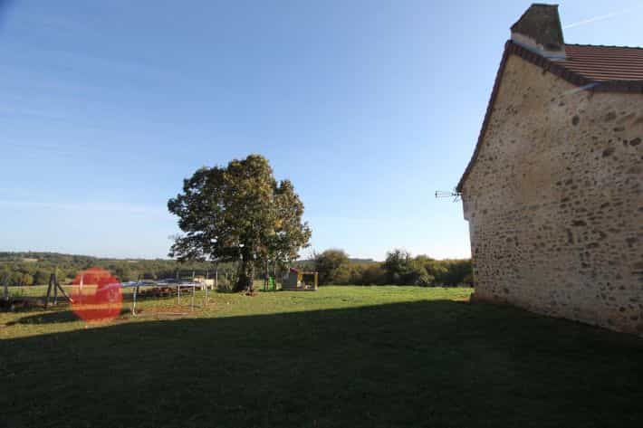House in Monplaisant, Nouvelle-Aquitaine 10040170