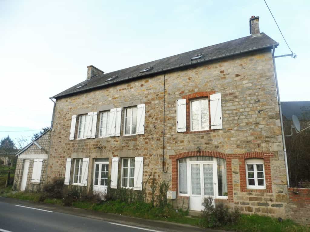 Hus i Bion, Normandie 10040216