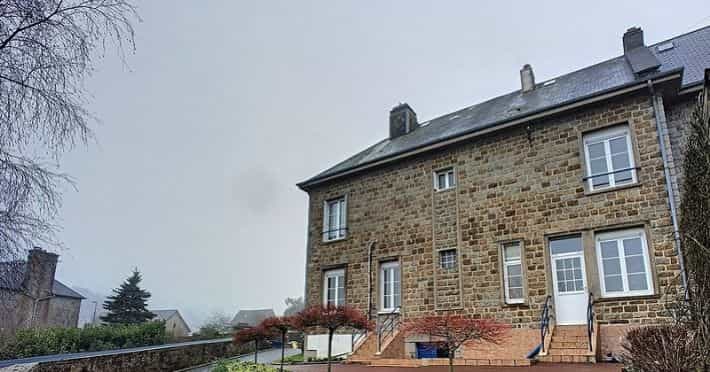 Dom w Champ-du-Boult, Normandia 10040218