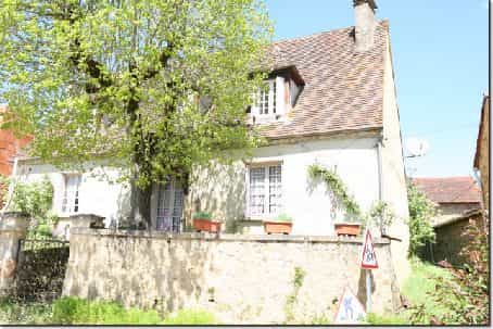 Hus i Monplaisant, Nouvelle-Aquitaine 10040330