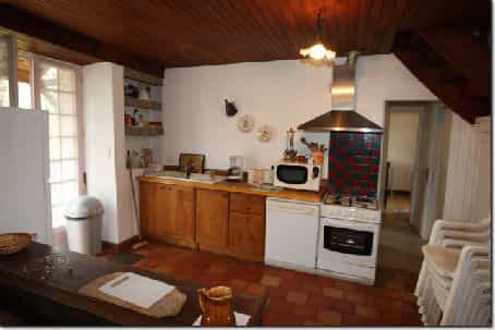 casa no Monplaisant, Nouvelle-Aquitaine 10040330