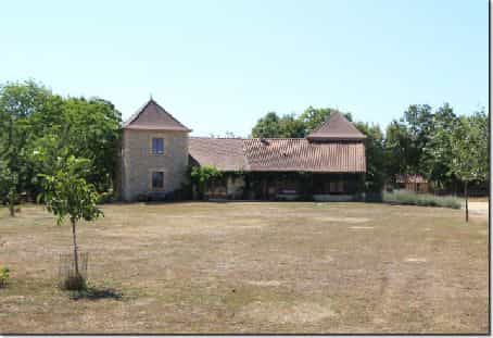 Huis in Bouzic, Nouvelle-Aquitanië 10040336