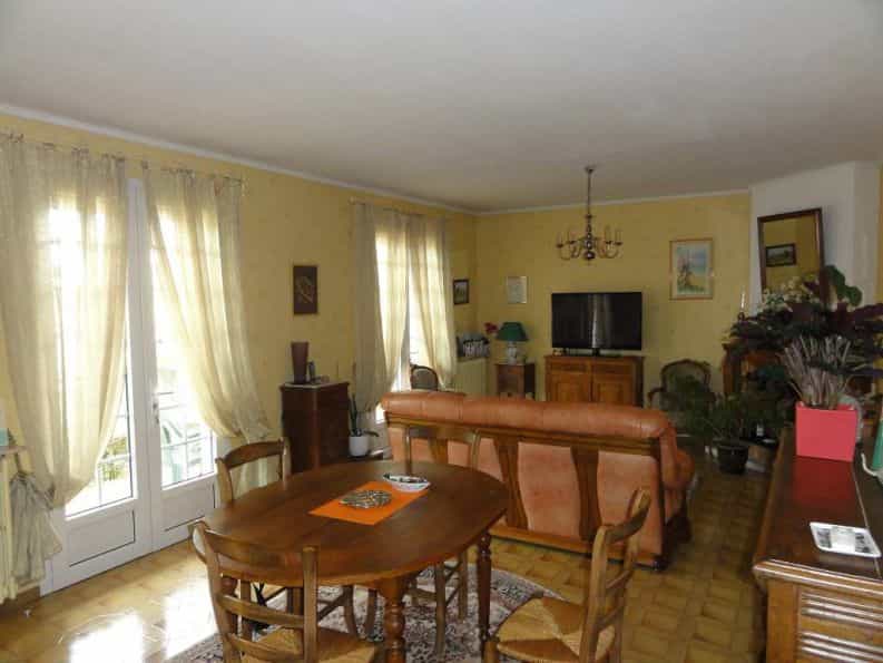 Dom w Miramont-de-Guyenne, Nowa Akwitania 10040394