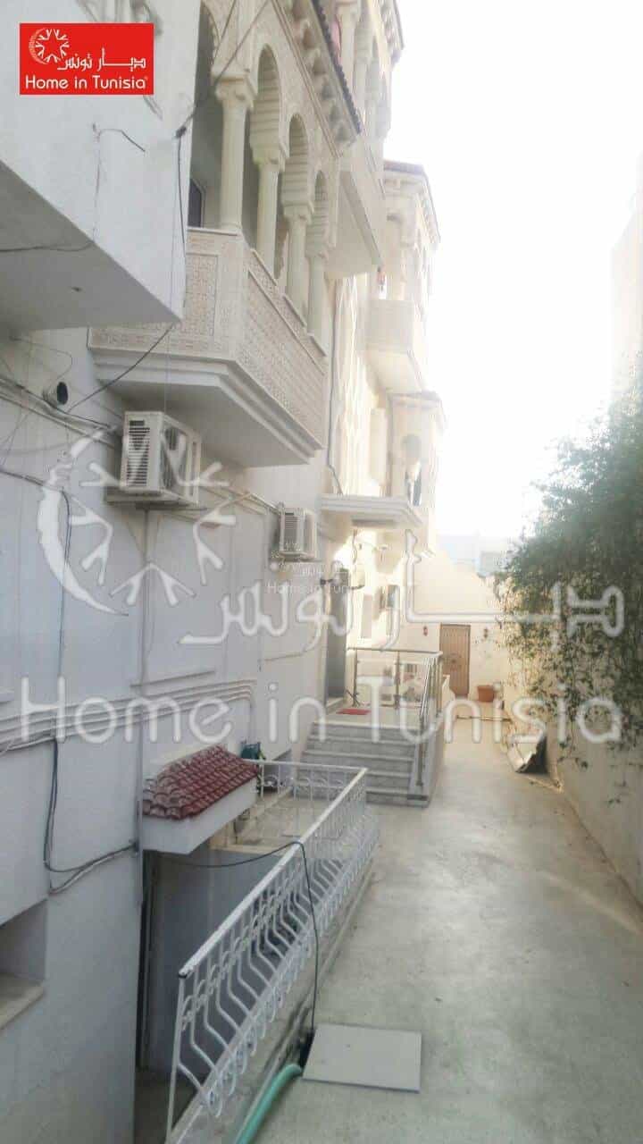 Condominium in Sahloul,  10040443