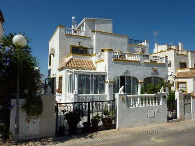 Rumah di Torrevieja, Valencia 10040604
