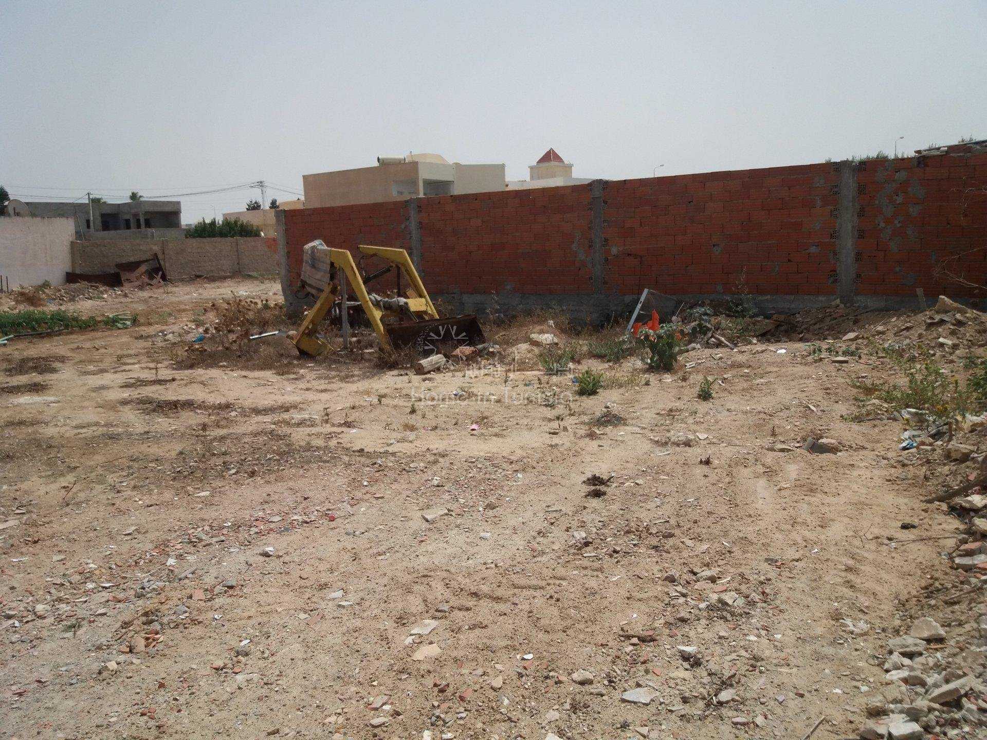 Tanah dalam Harqalah, Sousse 10041049