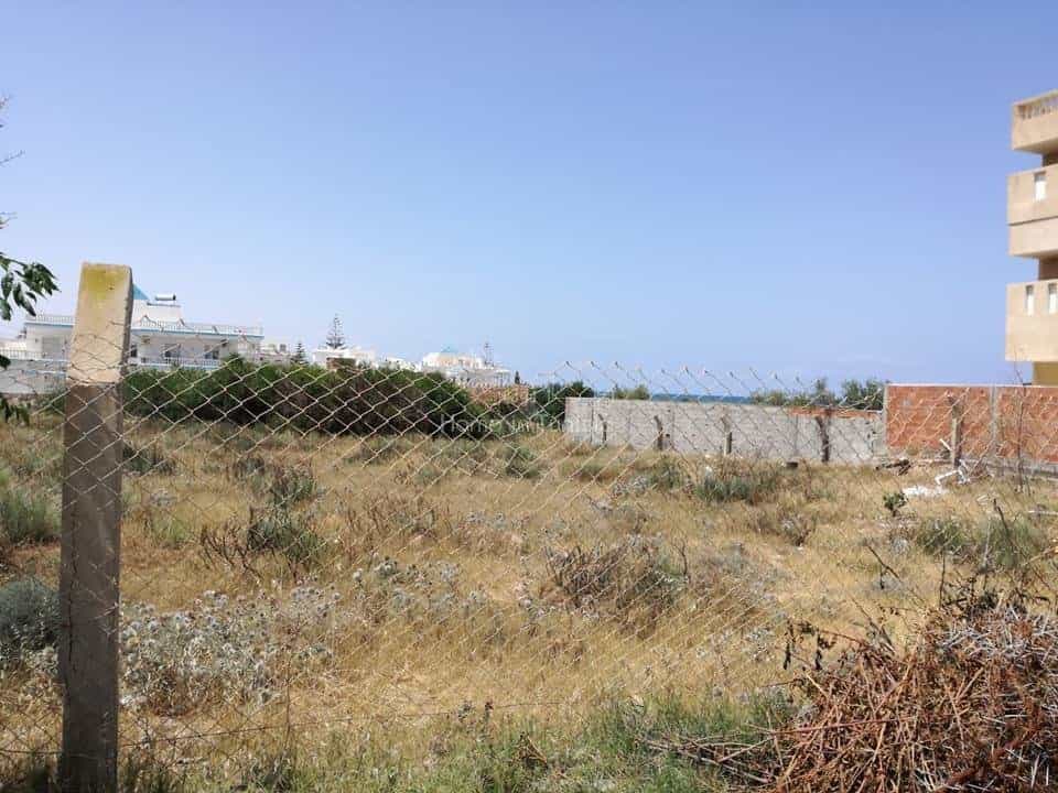 Tanah dalam El Haj Mohammed Zarrouch, Sousse 10041145