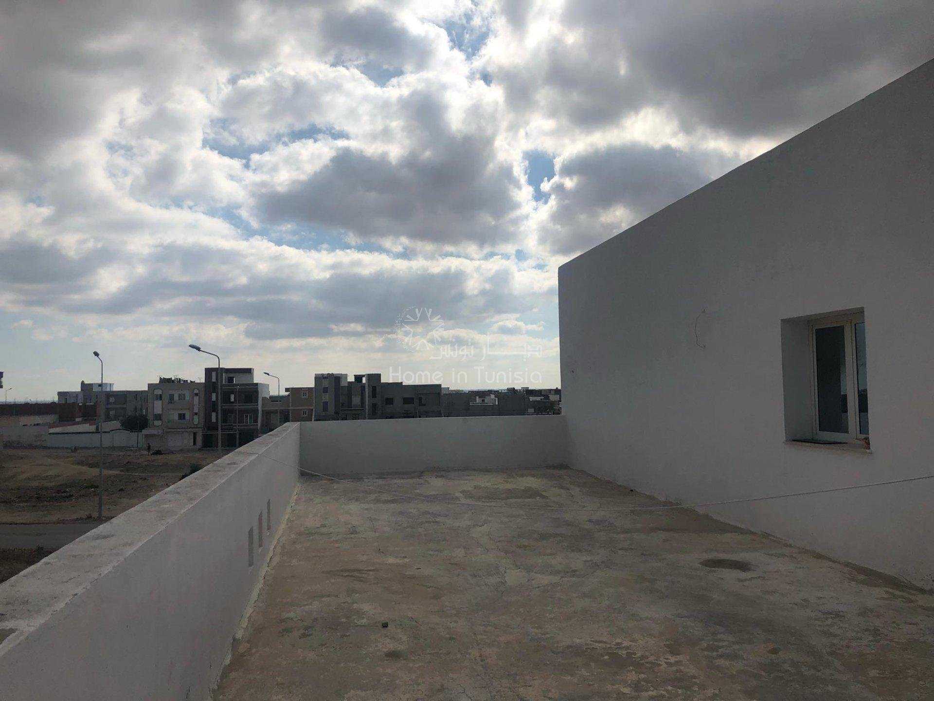 Perindustrian dalam Sousse Riadh,  10041322