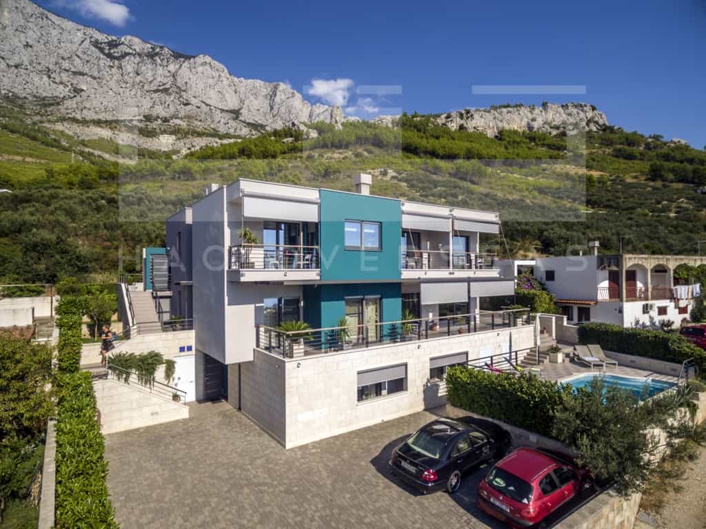 房子 在 Makarska, Dalmatia 10041427