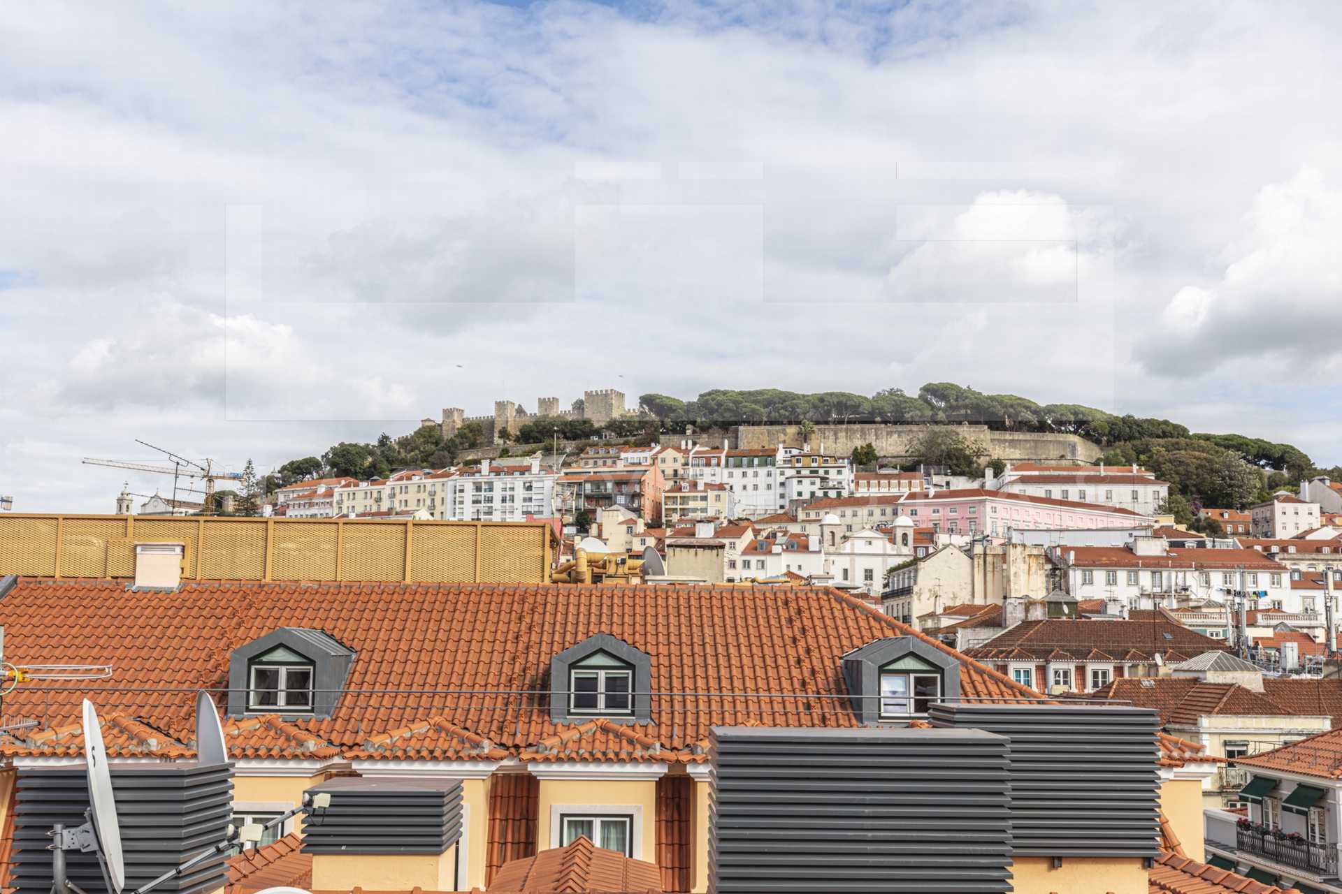 Hus i Baixa, Lisbon 10041573