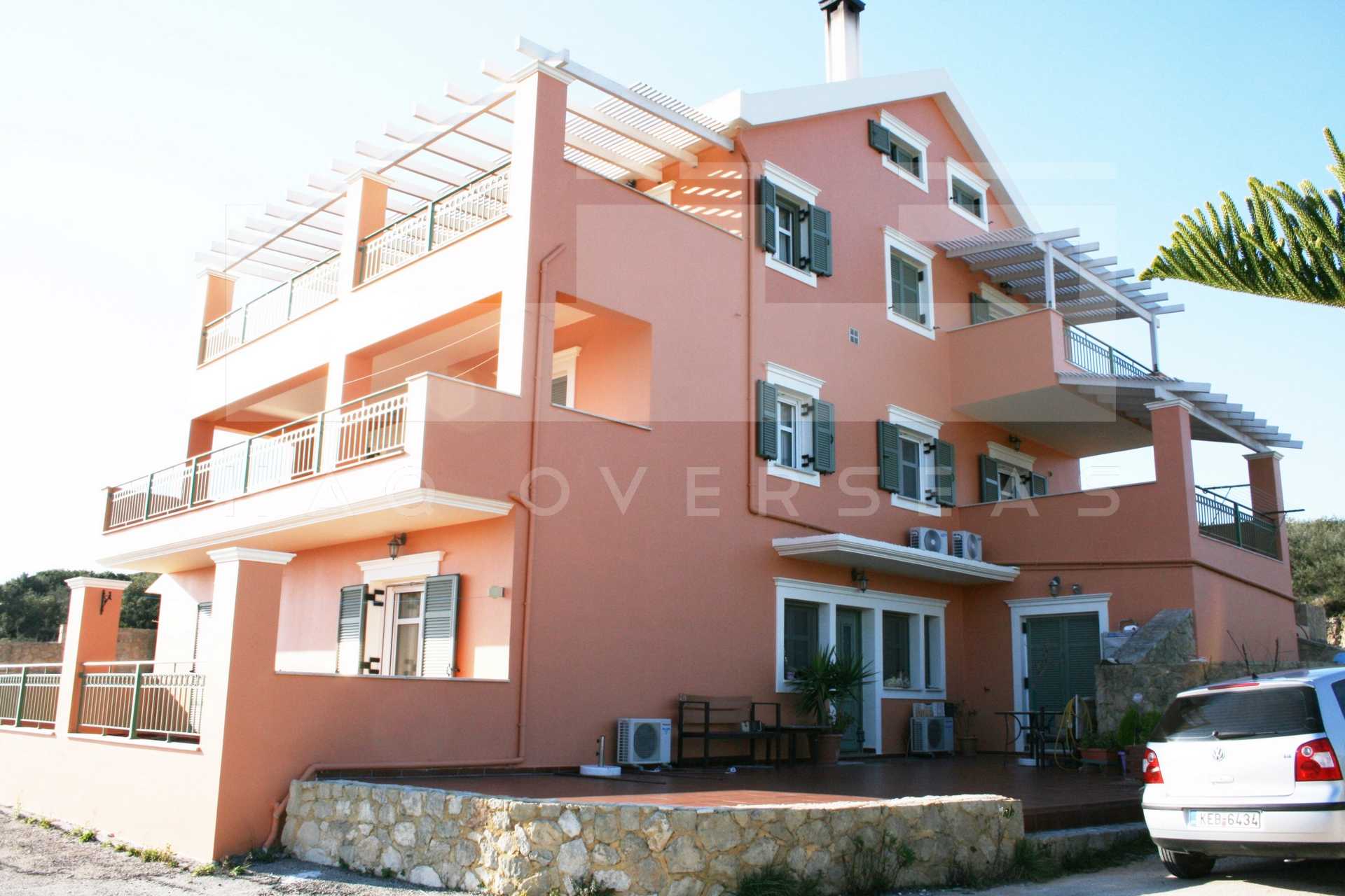 House in Argostoli, Kefalonia 10041651