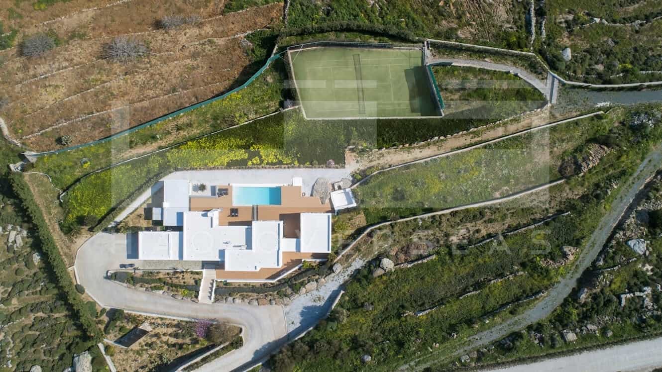 House in Paros, Notio Aigaio 10041703