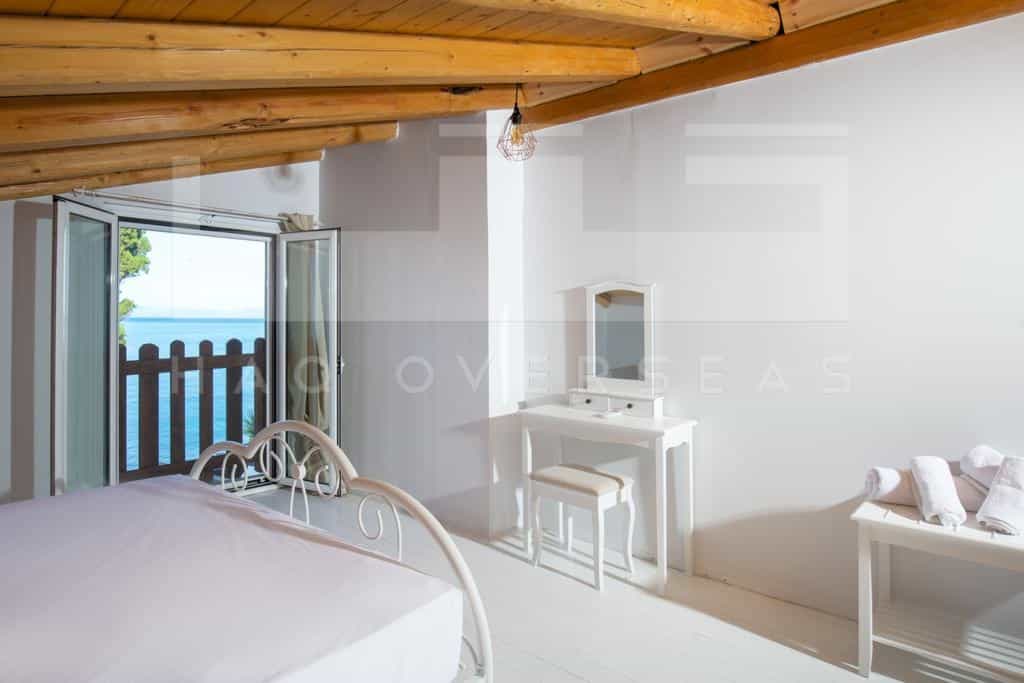 House in Benitses, Corfu 10041930