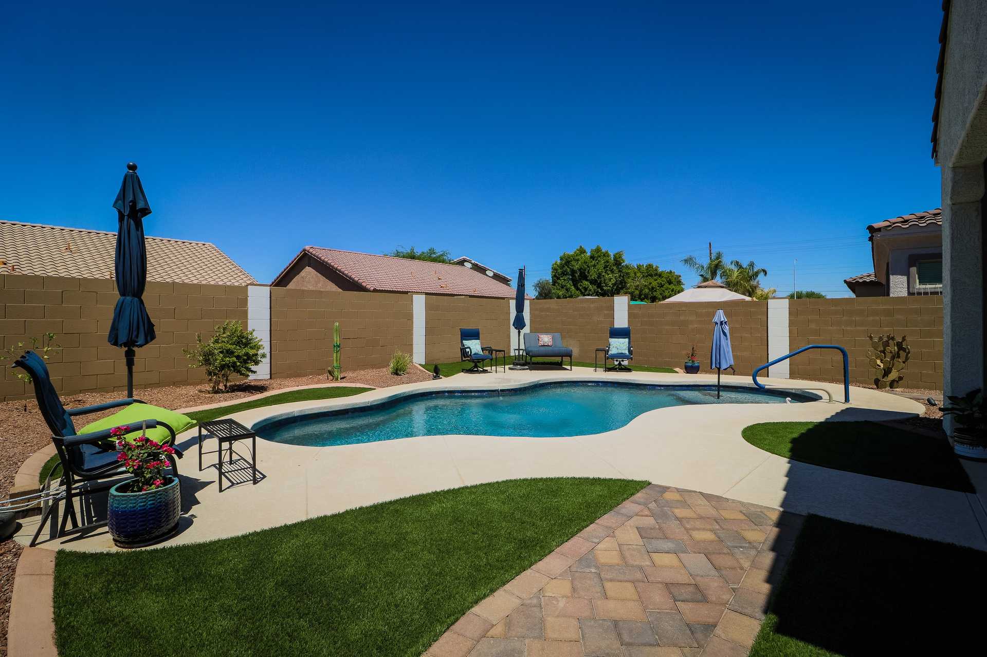 House in Phoenix, Arizona 10042142
