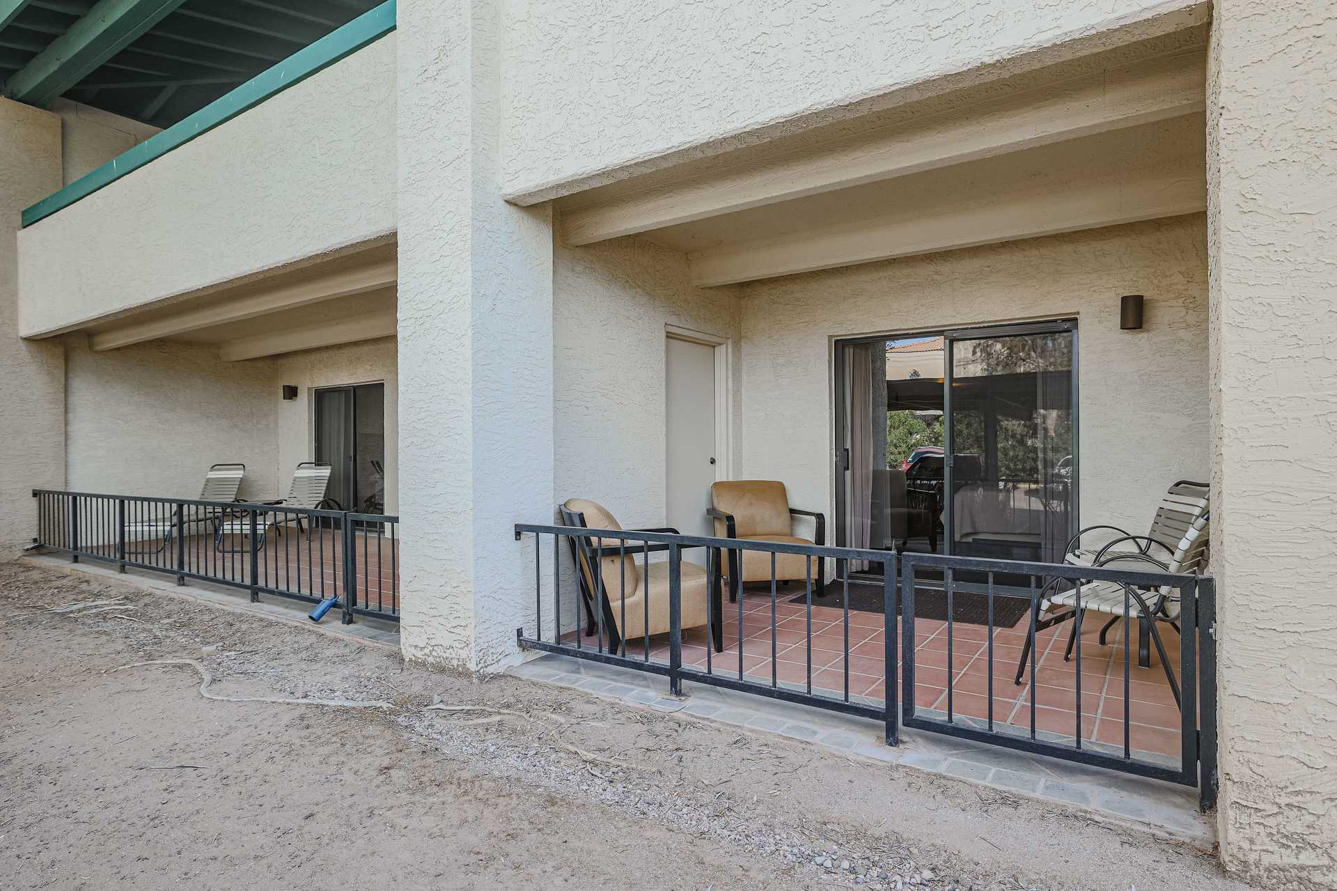 Condominium in Scottsdale, Arizona 10042246