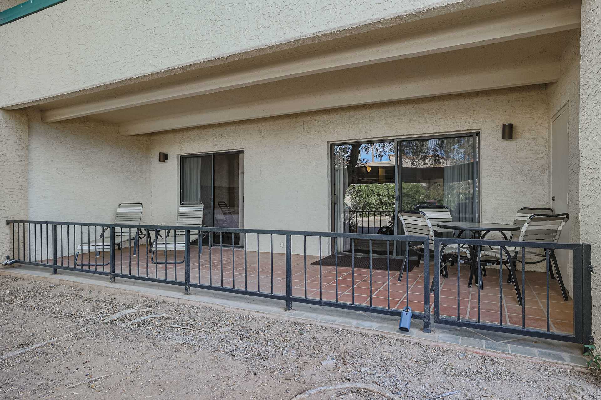 Condominium in Scottsdale, Arizona 10042246
