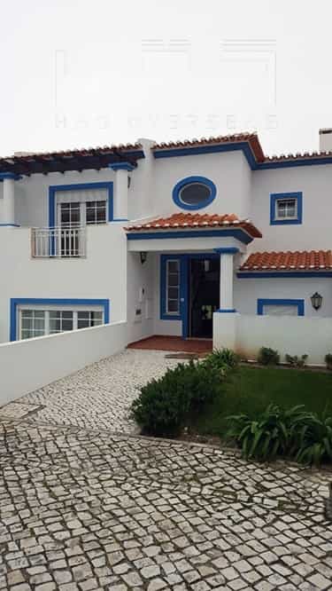 House in Ferrel, Leiria 10042261