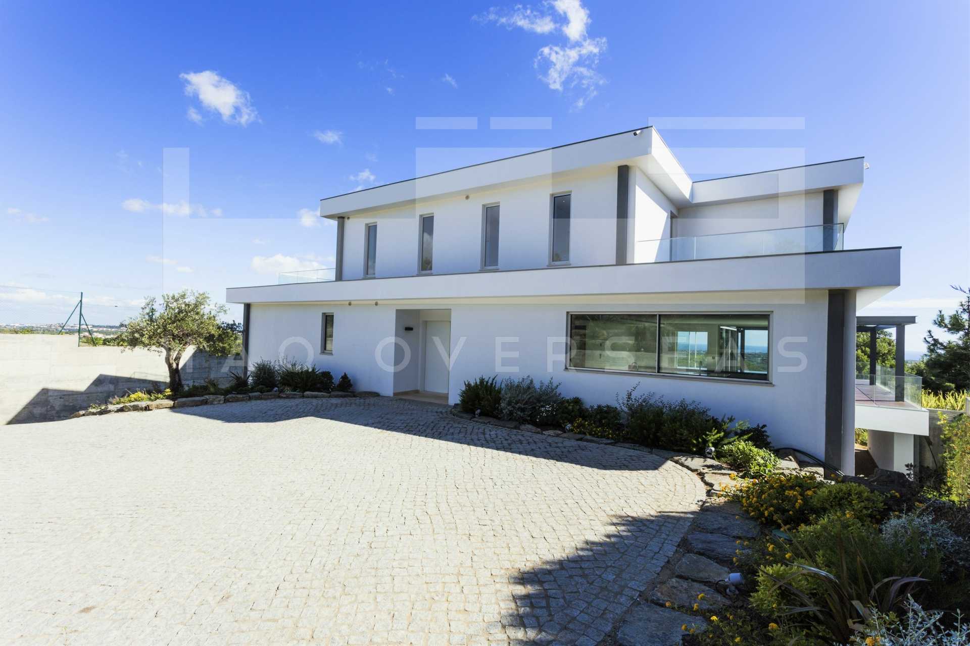House in Marinha Guincho, Lisbon 10042275