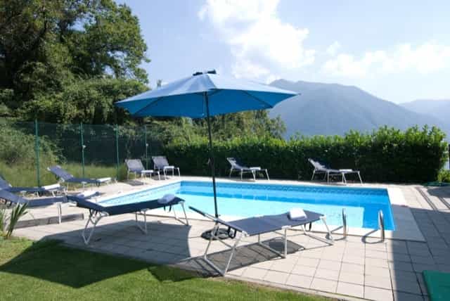 rumah dalam Provincia Di Como, Lombardy 10042290