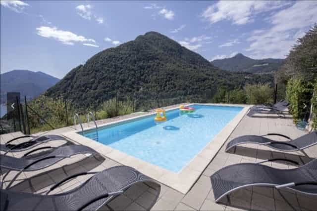 Condominium in Provincia Di Como, Lombardy 10042296