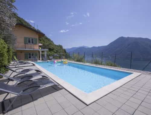 Condominium in Provincia Di Como, Lombardy 10042296