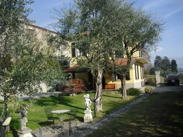 Huis in Mezzegra, Lombardy 10042320