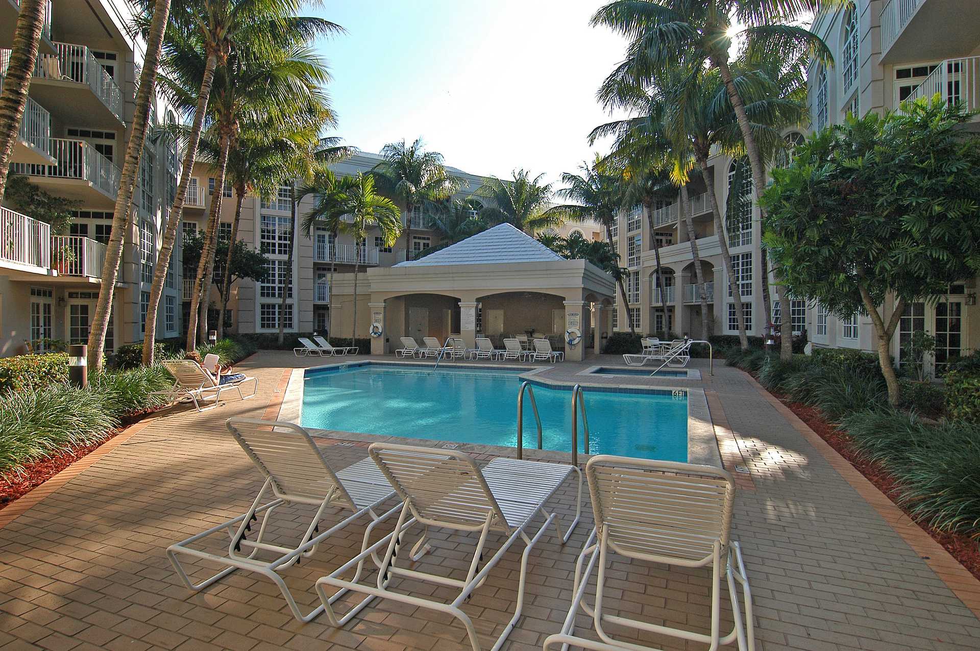 Condominium in Coral Gables, Florida 10042370