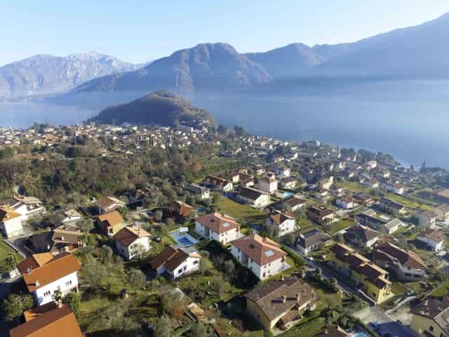 קוֹנדוֹמִינִיוֹן ב Provincia Di Como, Lombardy 10042383