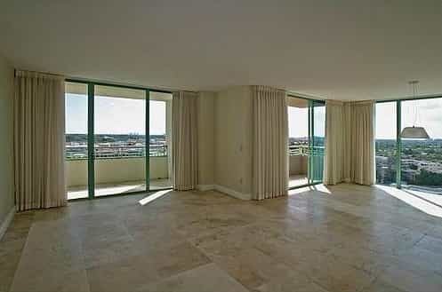 Condominium in Coconut Grove, Florida 10042384