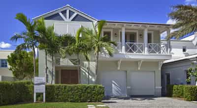 Condominium in North Bay Village, Florida 10042451