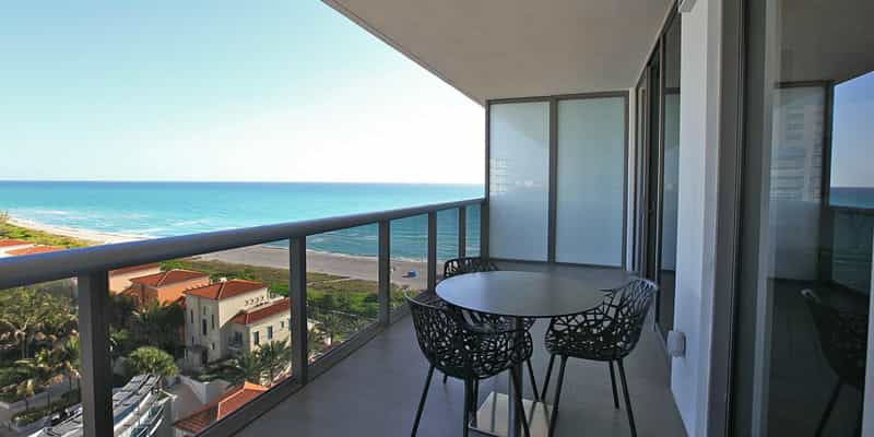 Condominium in Miami Beach, Florida 10042464