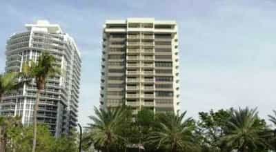 Condominium in Bal Harbour, Florida 10042479
