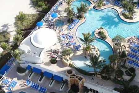 Condominium in Sunny Isles Beach, Florida 10042516
