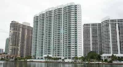 Eigentumswohnung im Pittsburg, Florida 10042528