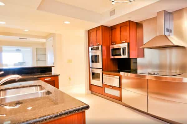 Condominium in Pittsburg, Florida 10042530