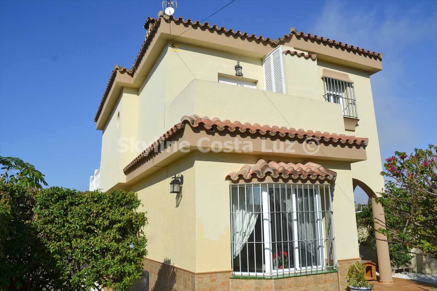 casa no Chiclana de la Frontera, Andaluzia 10042550