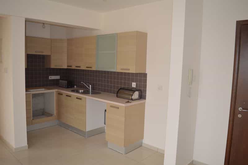 Condominium in Voroklini, Larnaca 10042594