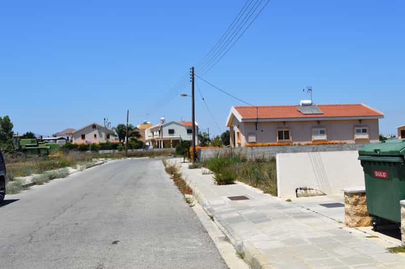 ארץ ב Pervolia, Larnaca 10042664