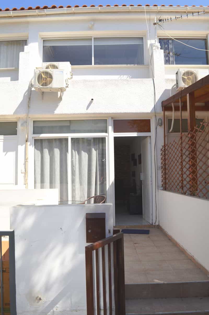 House in Voroklini, Larnaka 10042721
