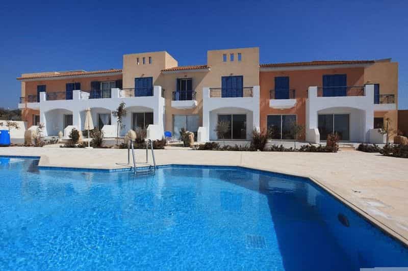 Condominium in Anarita, Paphos 10042733