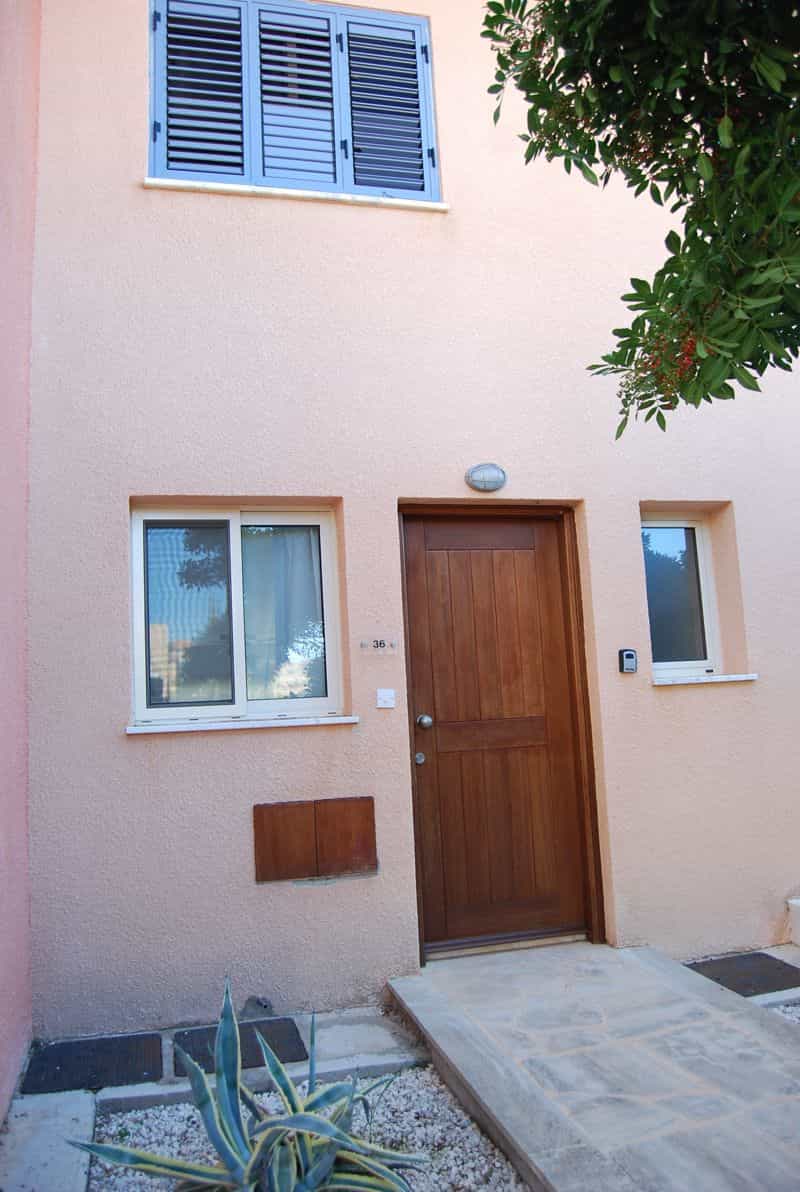 House in Agia Marinouda, Pafos 10042740