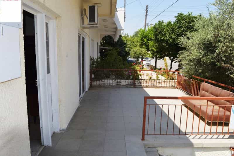 casa en Agios Nikolaos, Larnaca 10042757
