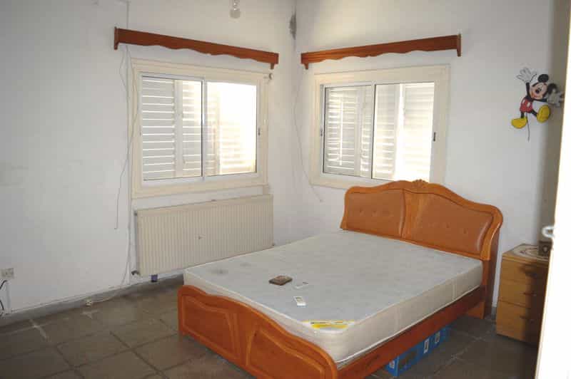 Dom w Agios Nikolaos, Larnaca 10042757