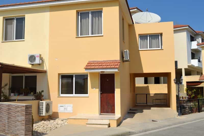 Condominium in Kiti, Larnaka 10042762