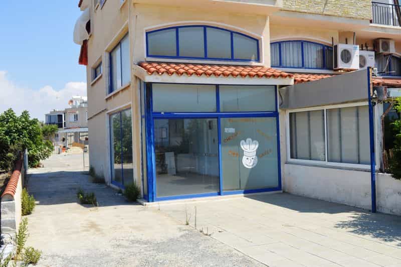 Condominium in Voroklini, Larnaca 10042817