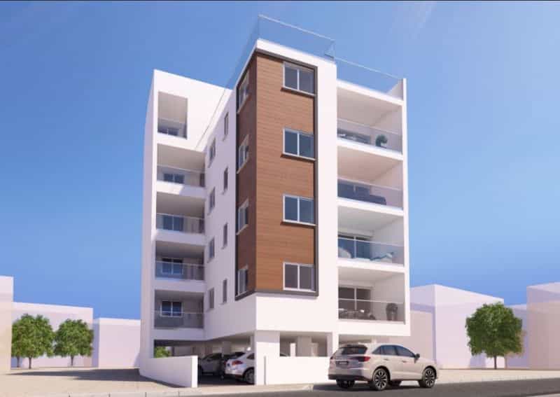 Condominium in Finikoudes, Larnaca 10042874
