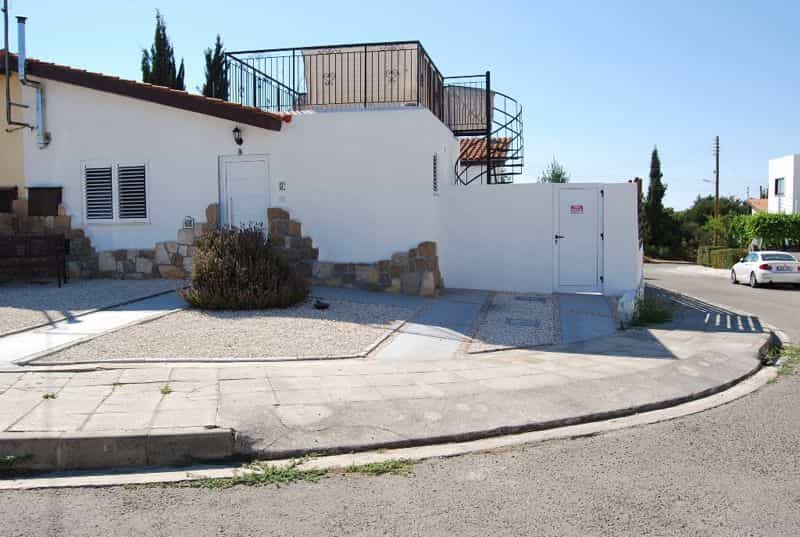 Dom w Drouseia, Paphos 10042908