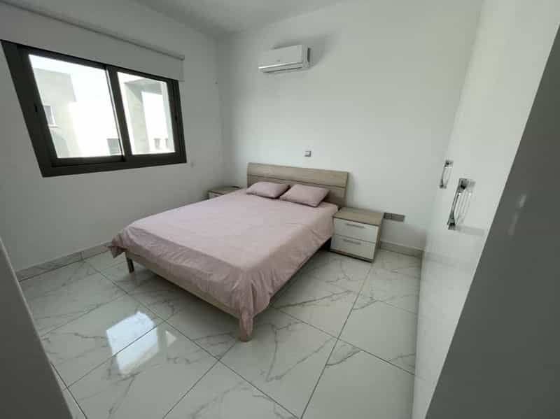 Condominium in Paphos, Pafos 10042941