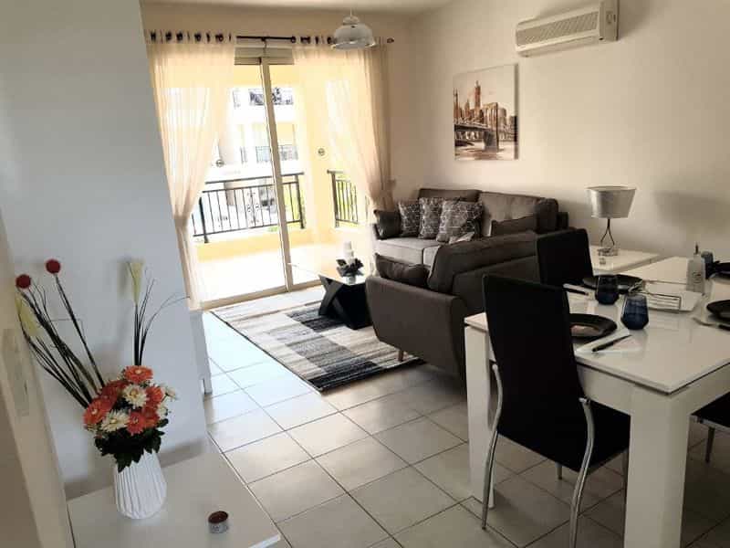 Condominium in Paphos, Pafos 10043074